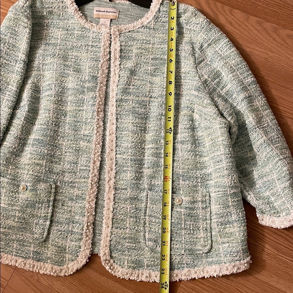 Alfred Dunner Mint Textured Blouse with White Edging - Picture 6 of 8